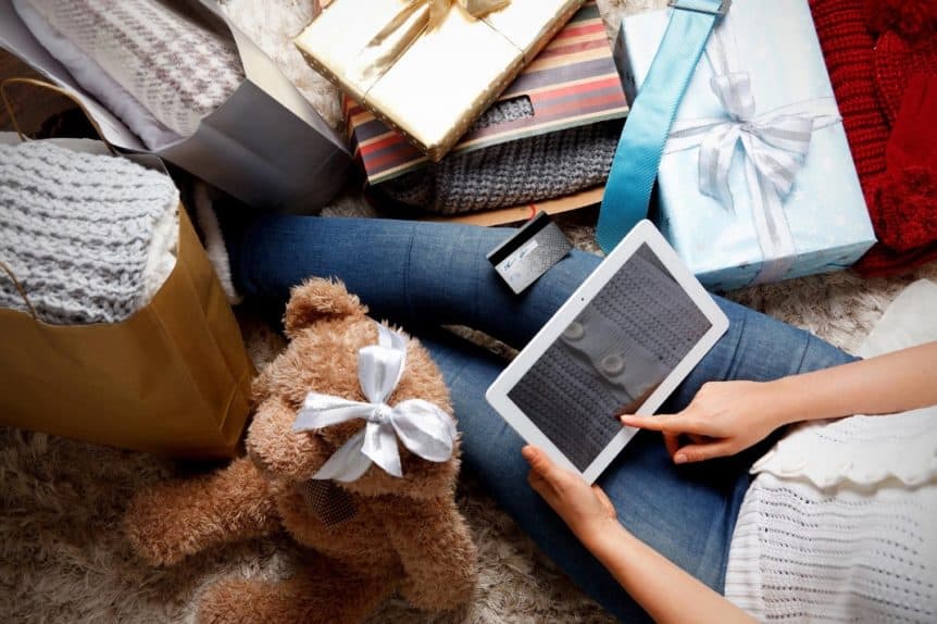 Girl managing her time during the Holiday Season